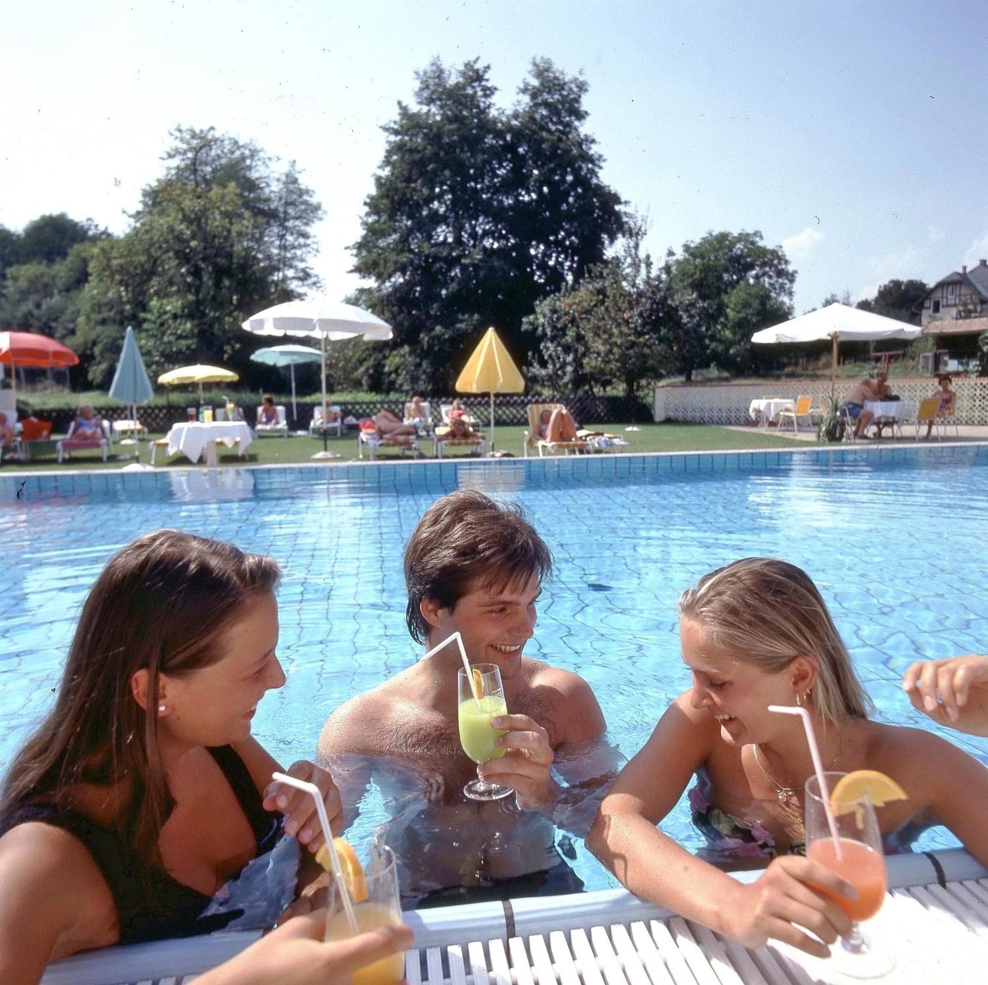 Hotel Velden Bacherlwirt Velden am Wörthersee Exterior photo