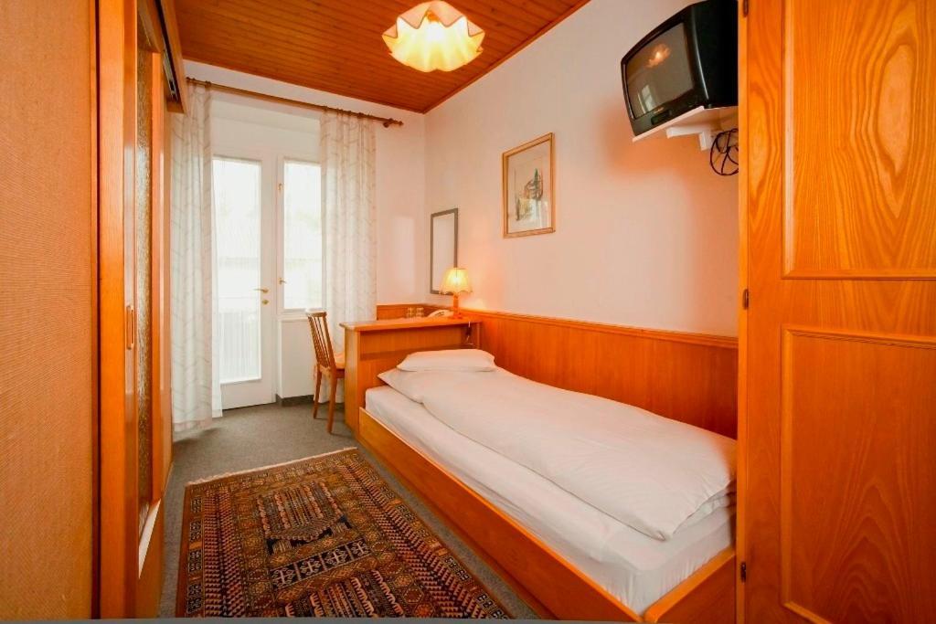 Hotel Velden Bacherlwirt Velden am Wörthersee Room photo